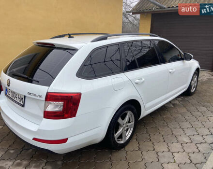 Белый Шкода Октавия, объемом двигателя 1.6 л и пробегом 273 тыс. км за 12399 $, фото 4 на Automoto.ua