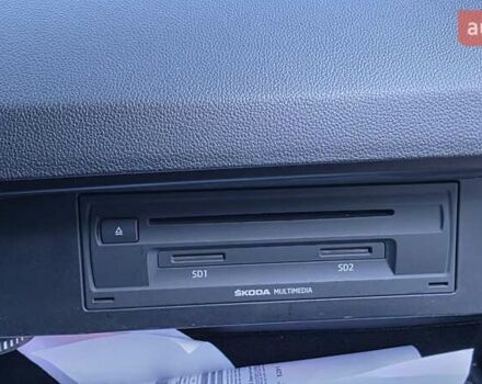 Білий Шкода Октавія, об'ємом двигуна 2 л та пробігом 230 тис. км за 12300 $, фото 24 на Automoto.ua