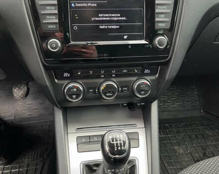 Белый Шкода Октавия, объемом двигателя 1.97 л и пробегом 320 тыс. км за 11800 $, фото 9 на Automoto.ua