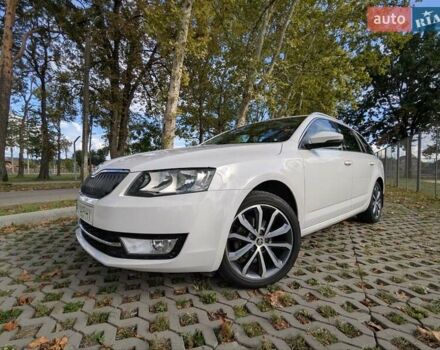 Білий Шкода Октавія, об'ємом двигуна 1.6 л та пробігом 267 тис. км за 12500 $, фото 2 на Automoto.ua