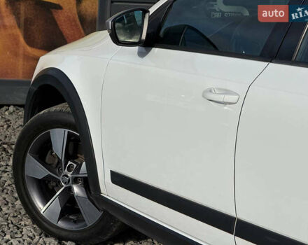 Білий Шкода Октавія, об'ємом двигуна 2 л та пробігом 234 тис. км за 14999 $, фото 25 на Automoto.ua