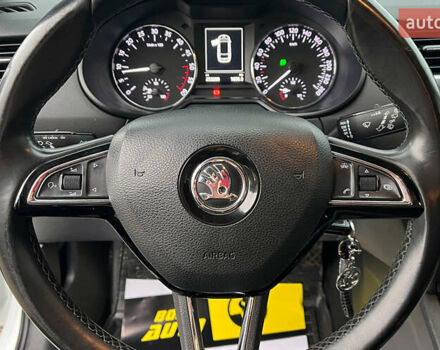 Белый Шкода Октавия, объемом двигателя 1.6 л и пробегом 260 тыс. км за 10999 $, фото 11 на Automoto.ua