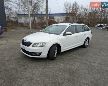 Белый Шкода Октавия, объемом двигателя 1.4 л и пробегом 206 тыс. км за 12100 $, фото 2 на Automoto.ua