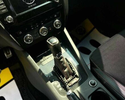 Білий Шкода Октавія, об'ємом двигуна 2 л та пробігом 313 тис. км за 13700 $, фото 20 на Automoto.ua