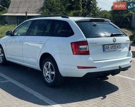 Білий Шкода Октавія, об'ємом двигуна 1.6 л та пробігом 248 тис. км за 10800 $, фото 9 на Automoto.ua