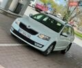 Белый Шкода Октавия, объемом двигателя 1.6 л и пробегом 243 тыс. км за 11000 $, фото 1 на Automoto.ua