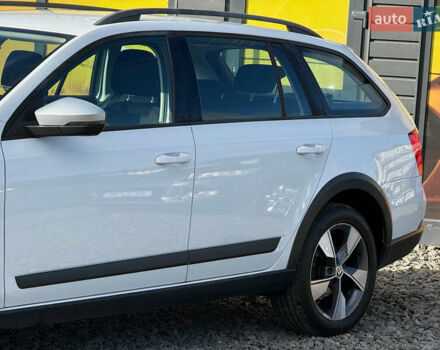 Білий Шкода Октавія, об'ємом двигуна 2 л та пробігом 234 тис. км за 14999 $, фото 11 на Automoto.ua