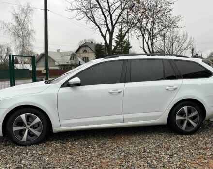 Белый Шкода Октавия, объемом двигателя 1.6 л и пробегом 260 тыс. км за 10999 $, фото 3 на Automoto.ua