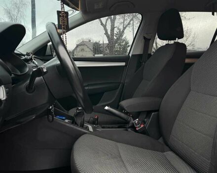 Белый Шкода Октавия, объемом двигателя 1.6 л и пробегом 260 тыс. км за 10999 $, фото 8 на Automoto.ua