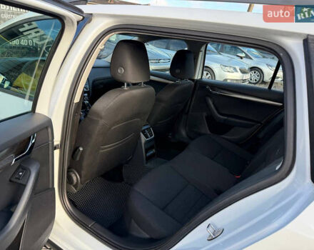 Білий Шкода Октавія, об'ємом двигуна 2 л та пробігом 234 тис. км за 14999 $, фото 55 на Automoto.ua