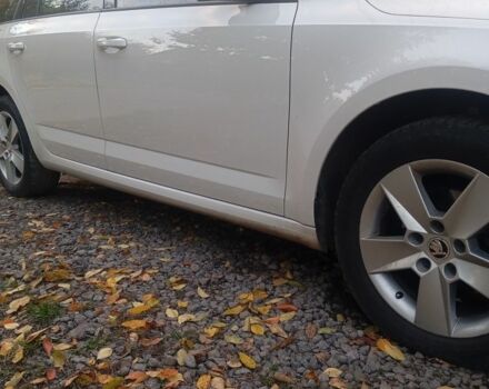 Белый Шкода Октавия, объемом двигателя 0 л и пробегом 249 тыс. км за 250 $, фото 2 на Automoto.ua