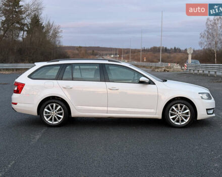 Белый Шкода Октавия, объемом двигателя 1.6 л и пробегом 283 тыс. км за 9800 $, фото 1 на Automoto.ua