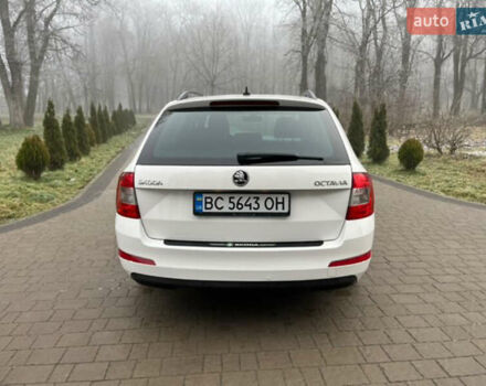 Белый Шкода Октавия, объемом двигателя 1.97 л и пробегом 320 тыс. км за 11800 $, фото 4 на Automoto.ua