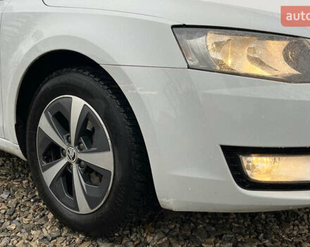 Белый Шкода Октавия, объемом двигателя 1.6 л и пробегом 260 тыс. км за 10999 $, фото 21 на Automoto.ua