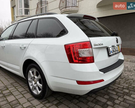 Білий Шкода Октавія, об'ємом двигуна 1.97 л та пробігом 260 тис. км за 11500 $, фото 3 на Automoto.ua