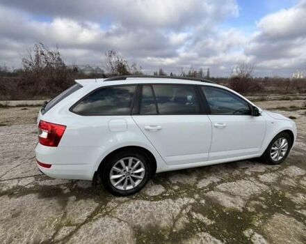 Белый Шкода Октавия, объемом двигателя 1.6 л и пробегом 335 тыс. км за 11500 $, фото 11 на Automoto.ua