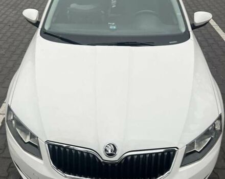 Білий Шкода Октавія, об'ємом двигуна 1.6 л та пробігом 305 тис. км за 11400 $, фото 10 на Automoto.ua