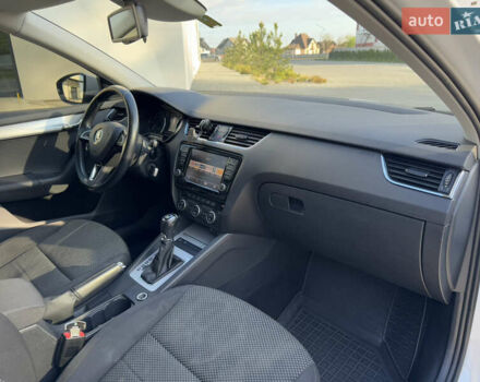 Білий Шкода Октавія, об'ємом двигуна 1.97 л та пробігом 225 тис. км за 12600 $, фото 41 на Automoto.ua