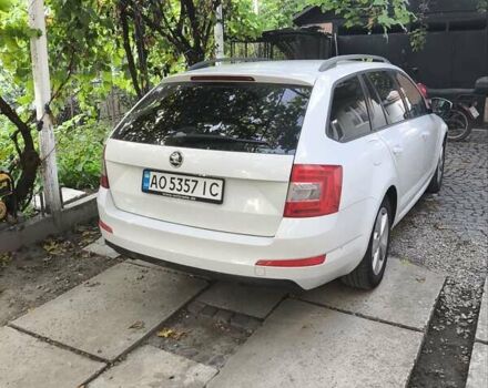Белый Шкода Октавия, объемом двигателя 1.6 л и пробегом 365 тыс. км за 12200 $, фото 4 на Automoto.ua