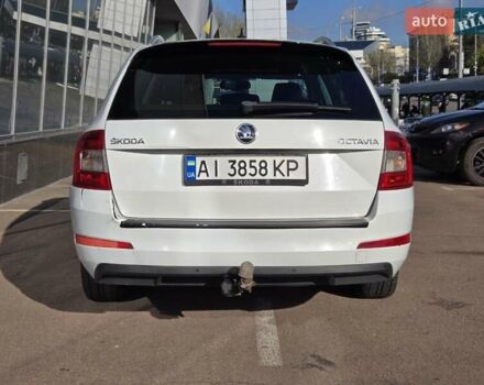 Белый Шкода Октавия, объемом двигателя 1.6 л и пробегом 305 тыс. км за 9200 $, фото 5 на Automoto.ua