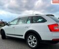 Белый Шкода Октавия, объемом двигателя 2 л и пробегом 212 тыс. км за 15300 $, фото 2 на Automoto.ua