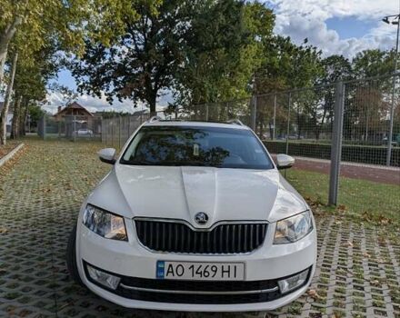 Білий Шкода Октавія, об'ємом двигуна 1.6 л та пробігом 267 тис. км за 12500 $, фото 8 на Automoto.ua