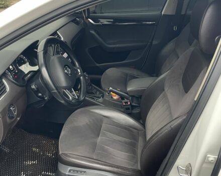 Белый Шкода Октавия, объемом двигателя 2 л и пробегом 284 тыс. км за 14900 $, фото 9 на Automoto.ua