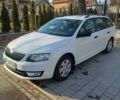 Белый Шкода Октавия, объемом двигателя 1.6 л и пробегом 240 тыс. км за 10500 $, фото 4 на Automoto.ua