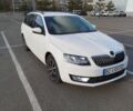 Белый Шкода Октавия, объемом двигателя 1.6 л и пробегом 182 тыс. км за 11000 $, фото 3 на Automoto.ua