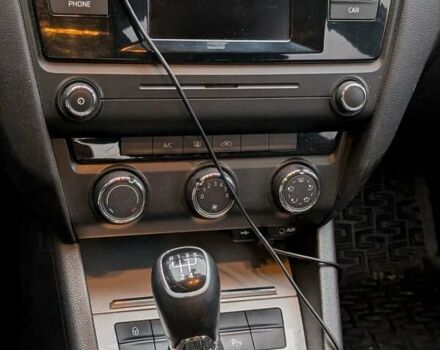 Белый Шкода Октавия, объемом двигателя 1.6 л и пробегом 299 тыс. км за 9000 $, фото 20 на Automoto.ua