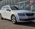 Белый Шкода Октавия, объемом двигателя 1.6 л и пробегом 305 тыс. км за 9200 $, фото 1 на Automoto.ua