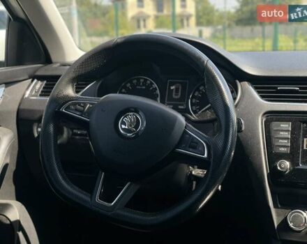 Білий Шкода Октавія, об'ємом двигуна 1.6 л та пробігом 248 тис. км за 10800 $, фото 16 на Automoto.ua