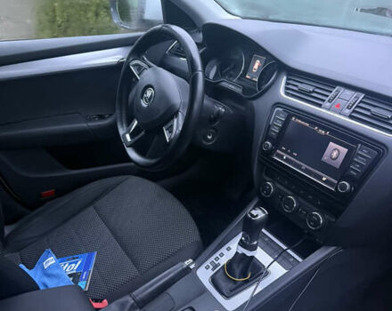 Белый Шкода Октавия, объемом двигателя 2.01 л и пробегом 300 тыс. км за 16500 $, фото 8 на Automoto.ua