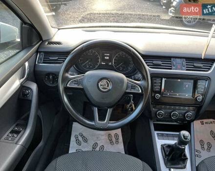 Белый Шкода Октавия, объемом двигателя 1.6 л и пробегом 307 тыс. км за 9900 $, фото 11 на Automoto.ua