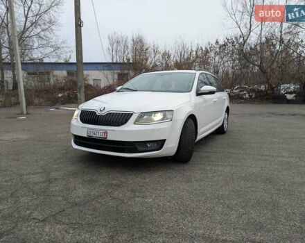 Белый Шкода Октавия, объемом двигателя 1.4 л и пробегом 206 тыс. км за 12100 $, фото 1 на Automoto.ua