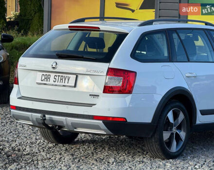 Білий Шкода Октавія, об'ємом двигуна 2 л та пробігом 234 тис. км за 14999 $, фото 28 на Automoto.ua