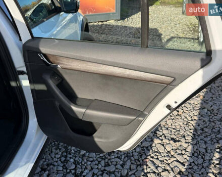 Білий Шкода Октавія, об'ємом двигуна 2 л та пробігом 234 тис. км за 14999 $, фото 48 на Automoto.ua