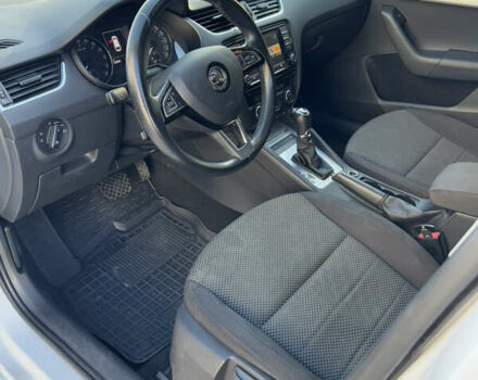 Білий Шкода Октавія, об'ємом двигуна 1.97 л та пробігом 225 тис. км за 12600 $, фото 28 на Automoto.ua