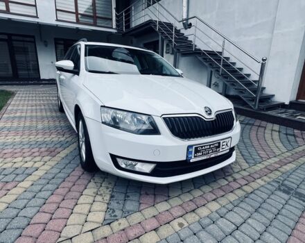 Білий Шкода Октавія, об'ємом двигуна 2 л та пробігом 200 тис. км за 12000 $, фото 1 на Automoto.ua