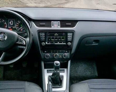 Белый Шкода Октавия, объемом двигателя 1.4 л и пробегом 220 тыс. км за 9199 $, фото 1 на Automoto.ua