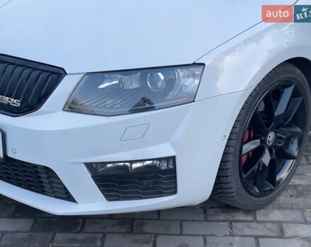 Белый Шкода Октавия, объемом двигателя 1.97 л и пробегом 242 тыс. км за 17500 $, фото 3 на Automoto.ua