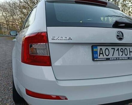 Белый Шкода Октавия, объемом двигателя 1.97 л и пробегом 233 тыс. км за 13200 $, фото 5 на Automoto.ua