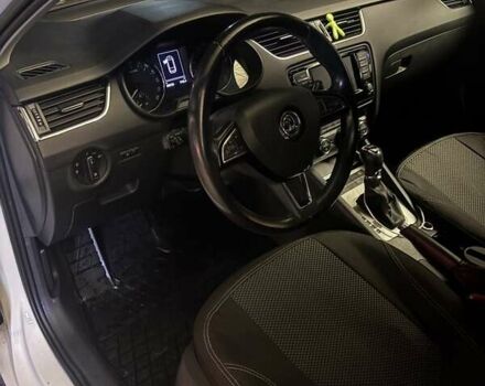 Белый Шкода Октавия, объемом двигателя 2 л и пробегом 205 тыс. км за 14500 $, фото 13 на Automoto.ua