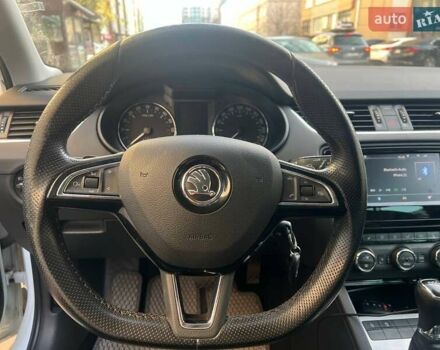 Белый Шкода Октавия, объемом двигателя 1.6 л и пробегом 270 тыс. км за 13600 $, фото 7 на Automoto.ua