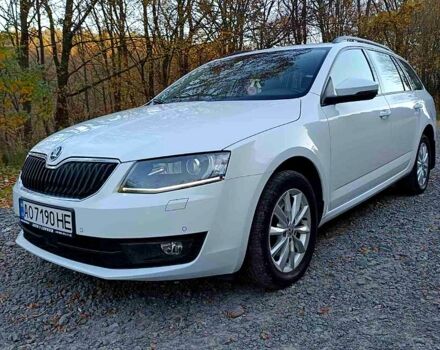 Белый Шкода Октавия, объемом двигателя 2 л и пробегом 233 тыс. км за 13100 $, фото 2 на Automoto.ua