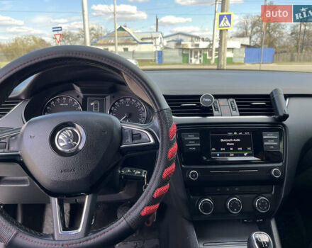 Белый Шкода Октавия, объемом двигателя 1.6 л и пробегом 180 тыс. км за 10400 $, фото 18 на Automoto.ua