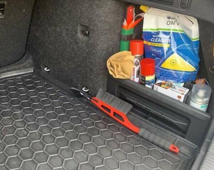 Белый Шкода Октавия, объемом двигателя 1.97 л и пробегом 265 тыс. км за 13000 $, фото 5 на Automoto.ua