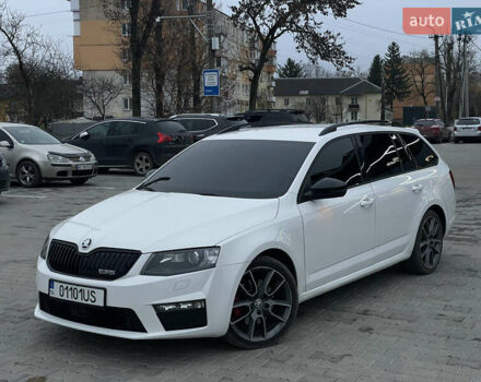 Белый Шкода Октавия, объемом двигателя 2 л и пробегом 269 тыс. км за 14999 $, фото 2 на Automoto.ua