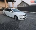 Білий Шкода Октавія, об'ємом двигуна 1.6 л та пробігом 255 тис. км за 12800 $, фото 1 на Automoto.ua