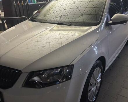 Белый Шкода Октавия, объемом двигателя 2 л и пробегом 205 тыс. км за 14500 $, фото 5 на Automoto.ua